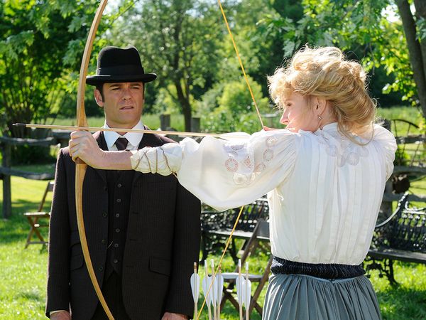 Murdoch Mysteries - Murdoch in Ladies Wear