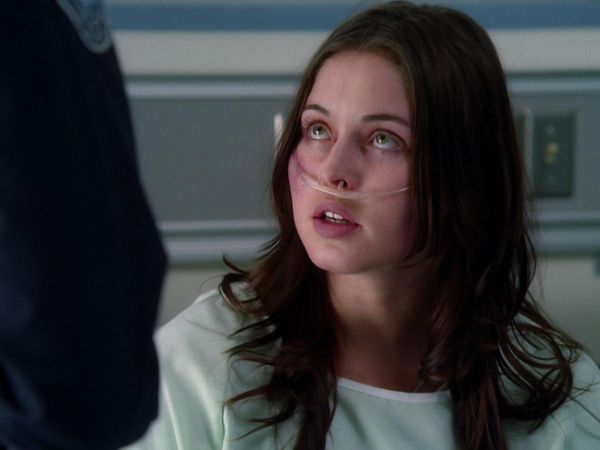 Rookie Blue - Novia del año