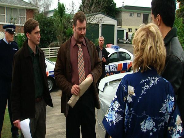 Outrageous Fortune - Now Cracks a Noble Heart
