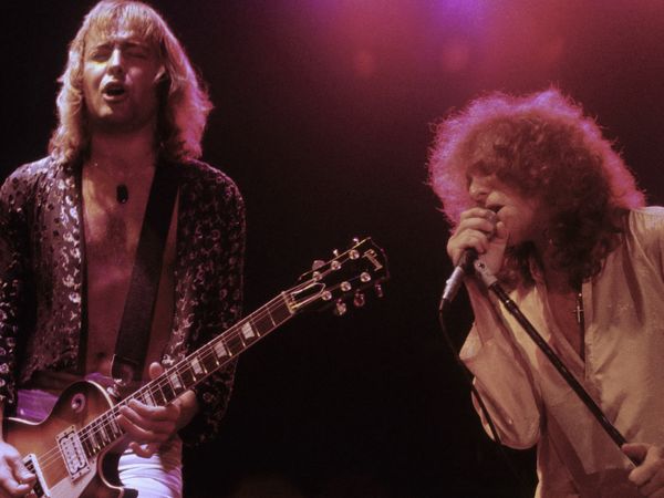 Breaking the Band - Foreigner