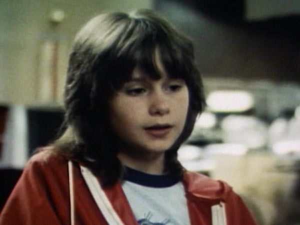 Kids of Degrassi Street - Billy Breaks the Chain