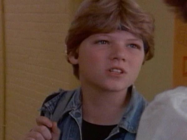 Kids of Degrassi Street - Griff Gets a Hand