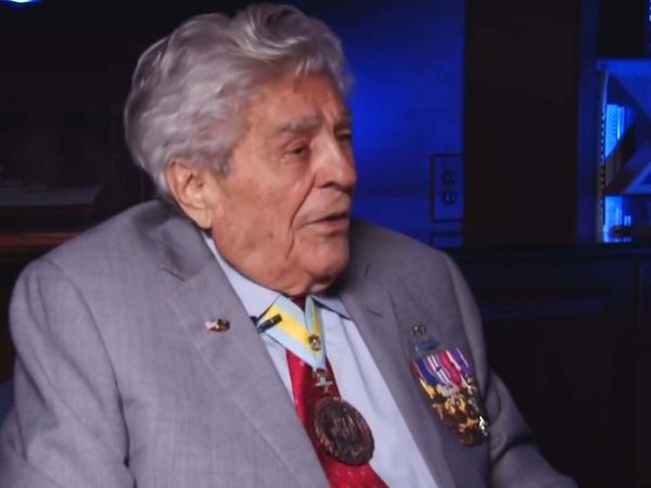 WWII In Color: From D-Day to Nazi Downfall - Old Blood and Guts
