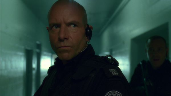 Flashpoint - Behind the Blue Line
