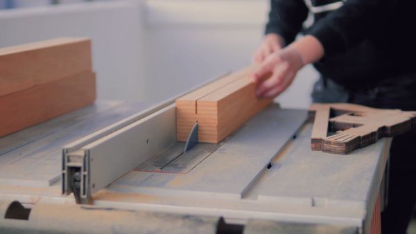 Cristiana Felgueiras: This Old House Makers Channel - Wavy and Finger-Joint Tabletops