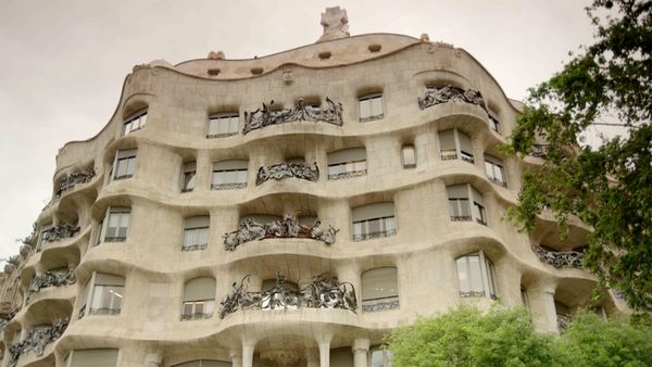 Hogares Increíbles con Dermot Bannon - España