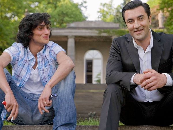 Cenk Batu: Agente Encubierto - En la Zona Soleada