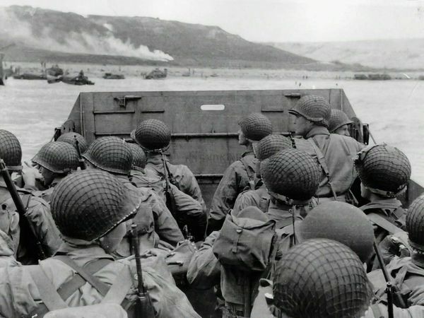 WWII Mysteries in the Archives 1938-1948 - The Images of D-Day