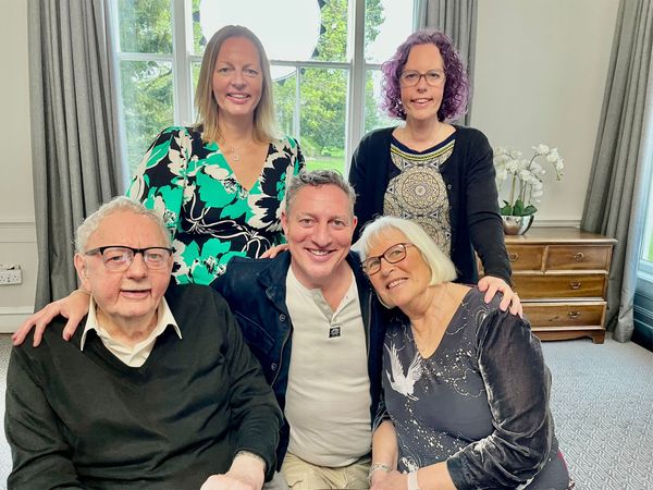 Long Lost Family (UK) - Episode 1