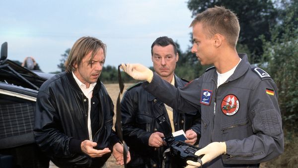 Die Rettungsflieger - Zu weit gegangen