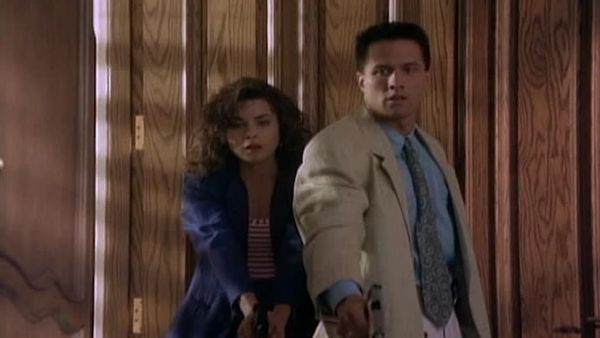 Silk Stalkings - Silk Stalkings: S2 E3 - Social Call