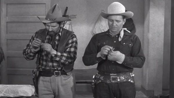The Gene Autry Show - Santa Fe Raiders