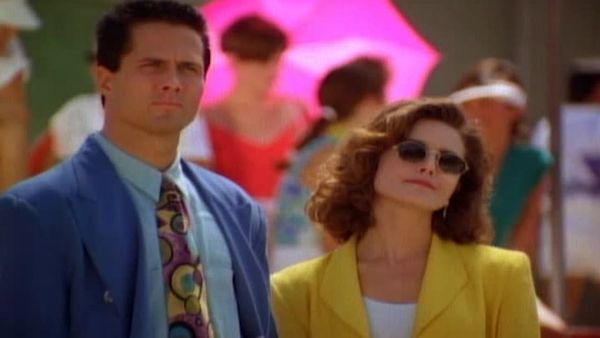 Silk Stalkings - Silk Stalkings: S2 E9 - Love-15