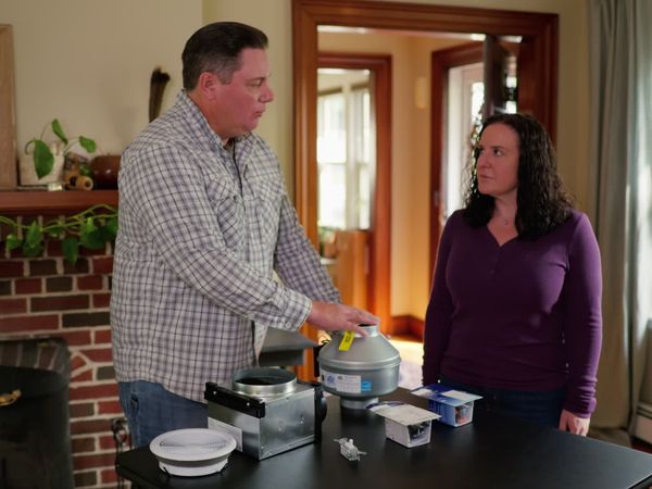 Ask This Old House - Garden Restore, Bathroom Fan