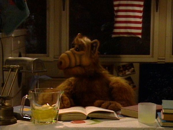 Alf - Lookin' Through the Windows