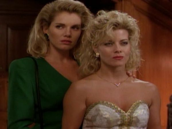 Silk Stalkings - Silk Stalkings: S2 E17 - Night Games