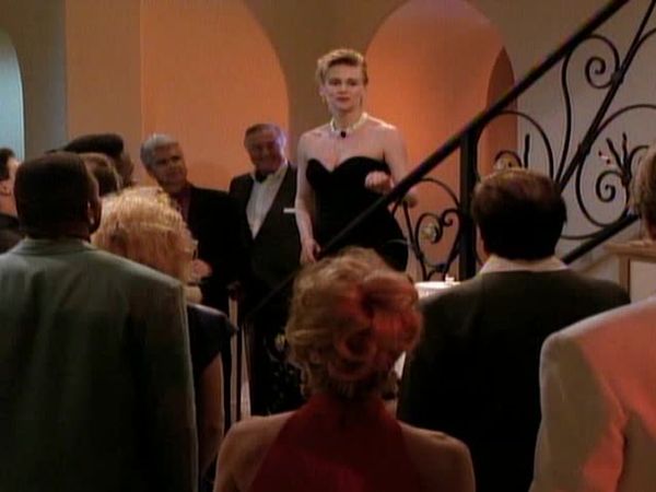 Silk Stalkings - Silk Stalkings: S2 E18 - Meat Market