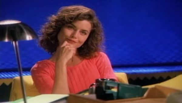 Silk Stalkings - Silk Stalkings: S2 E5 - In Too Deep