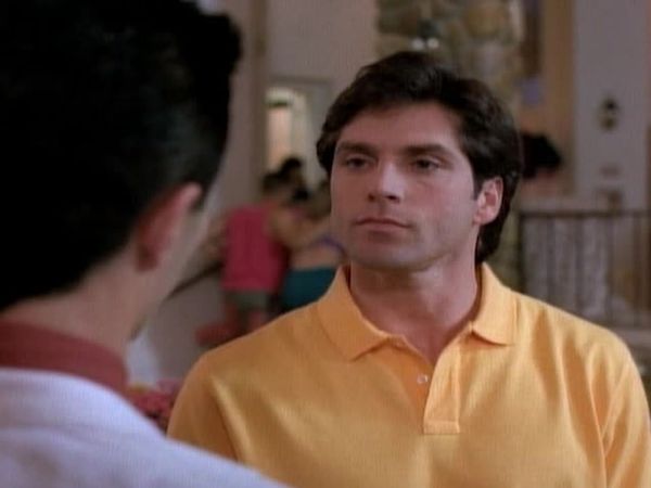 Silk Stalkings - Silk Stalkings: S2 E22 - Star Signs