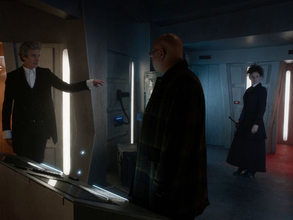 Doctor Who: Säsong 10 - Tillräcklig värld och tid