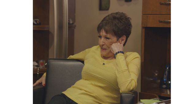 Wahlburgers - Five Card Studs