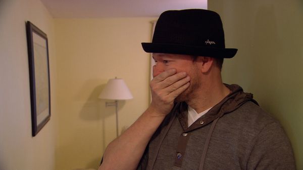 Wahlburgers - Should I Stay Orr Should I Go?