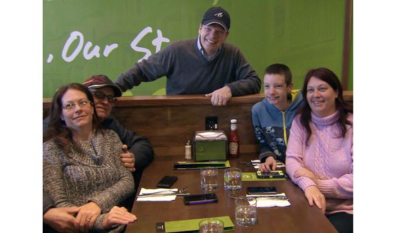 Wahlburgers - Grand Opening, Eh?