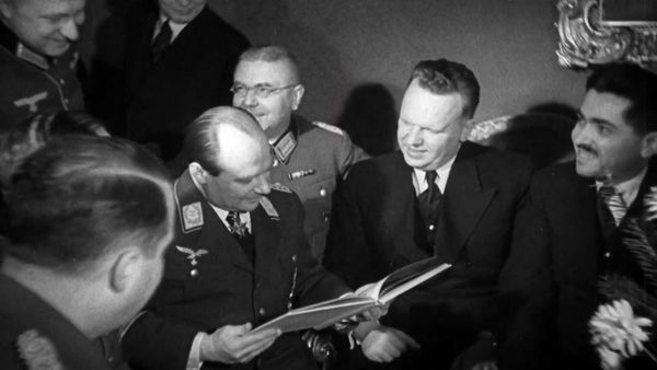 WWII: On the Edge of the Abyss - Part 3 - New Alliances