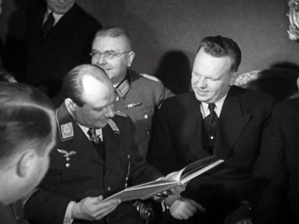WWII: On the Edge of the Abyss - Part 3 - New Alliances
