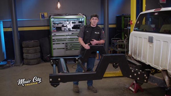 PowerNation: Music City Trucks - Low-Fi S-10: We Lay Frame