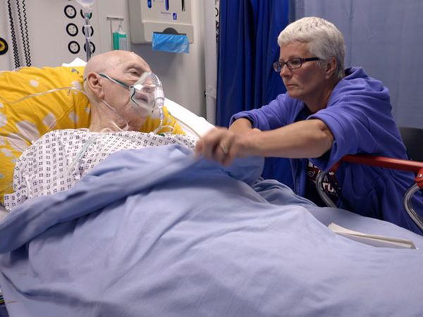 A+E After Dark - A Blow to the Head
