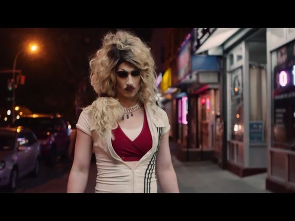 Queens of Kings - Hamm Samwich