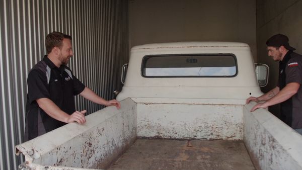 PowerNation: Music City Trucks - Freeing Clint Black's Flooded F-100