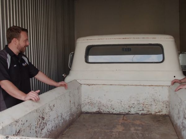 PowerNation: Music City Trucks - Freeing Clint Black's Flooded F-100