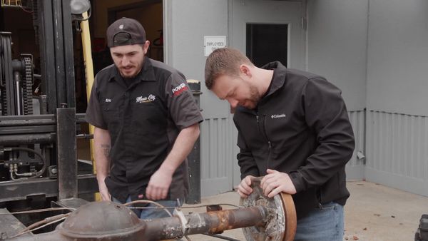 PowerNation: Music City Trucks - OEM Ford F-100 Suspension Swap