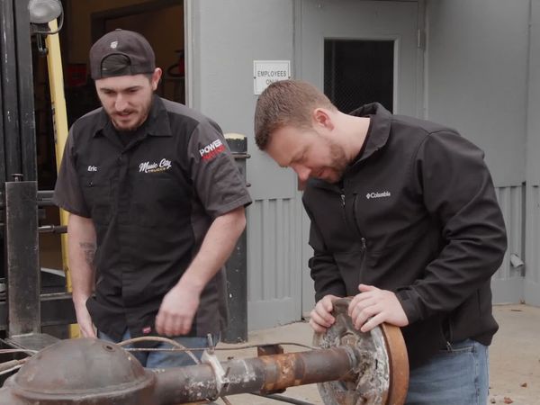 PowerNation: Music City Trucks - OEM Ford F-100 Suspension Swap