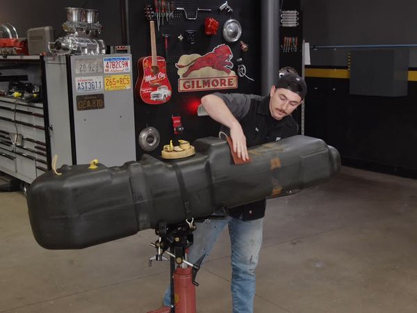 PowerNation: Music City Trucks - One-ton, Two-tone Transformation
