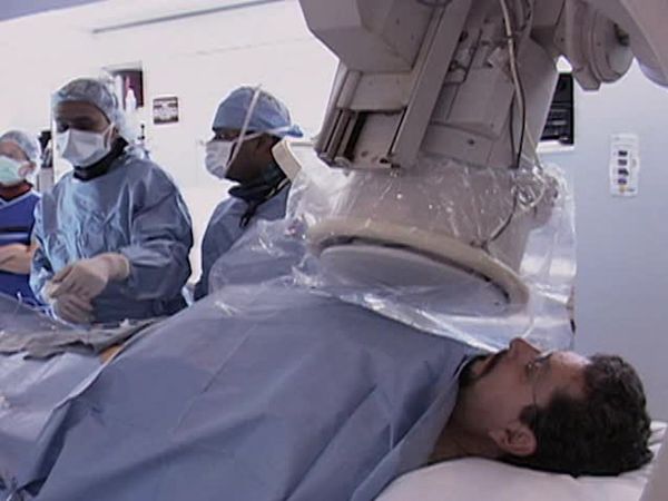 City Medical: LA - Cutting Edge