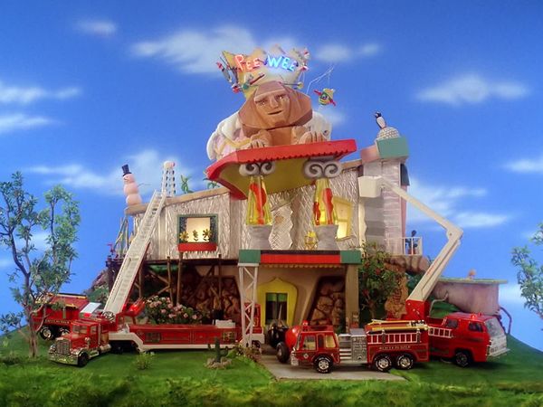 Pee-Wee's Playhouse - Fire In The Playhouse
