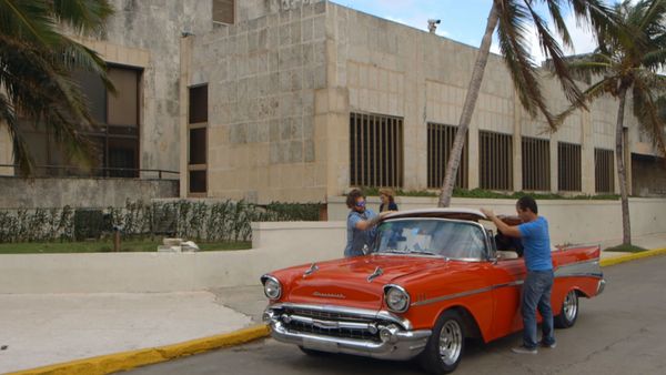 Ozzy and Jack's World Detour - Cuba or Busted