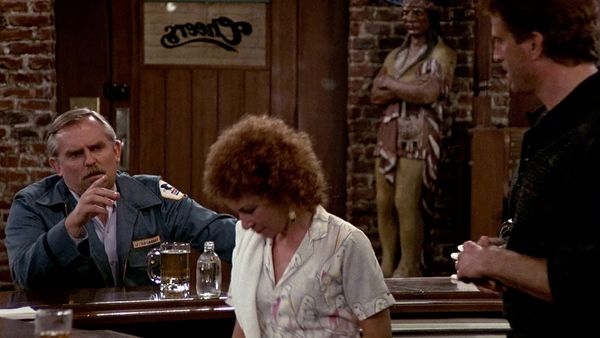 Cheers - Le double jeu de Woody