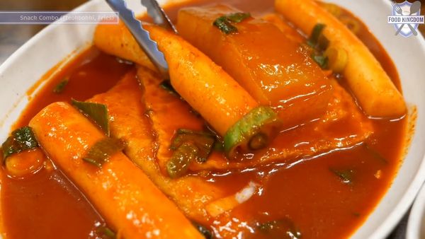Food Kingdom - Food Kingdom : Tteokbokki ultime et assortiment de snacks