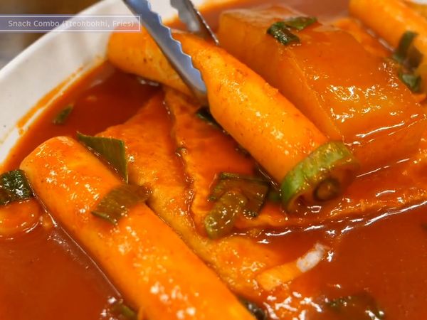 Food Kingdom - Food Kingdom : Tteokbokki ultime et assortiment de snacks