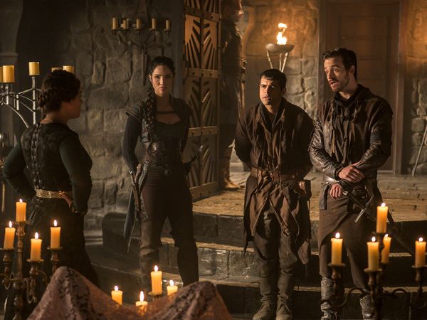 The Outpost - Qui prendra le pouvoir ?