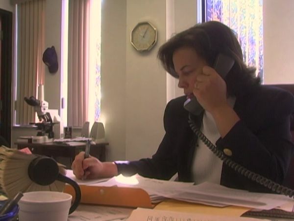 Dr. G: Medical Examiner - Dying to Be Young
