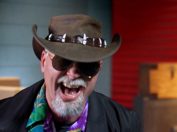 Storage Wars: Northern Treasures - Imitation Is The Sincerest Form Of Insult