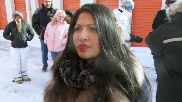 Storage Wars: Northern Treasures - All's Fair in Love and Storage War