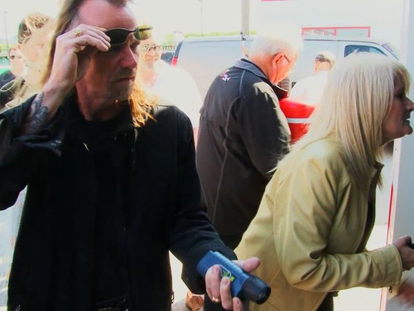 Storage Wars: Northern Treasures - Ain't No Locker Like a Birthday Locker