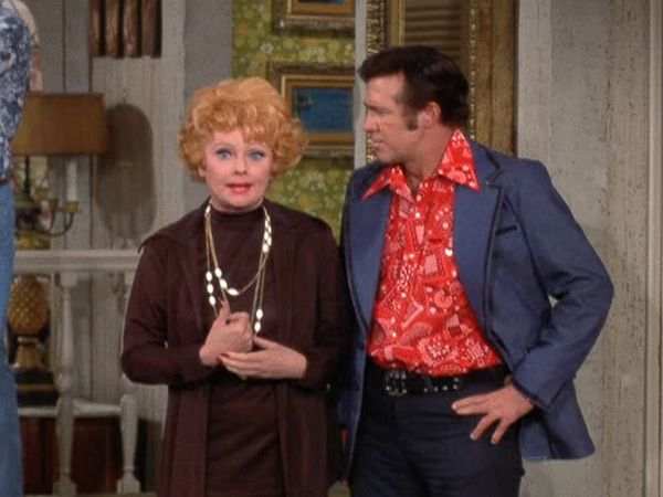 Here's Lucy - Lucy and Chuck Connors Have a Surprise Slumber Party