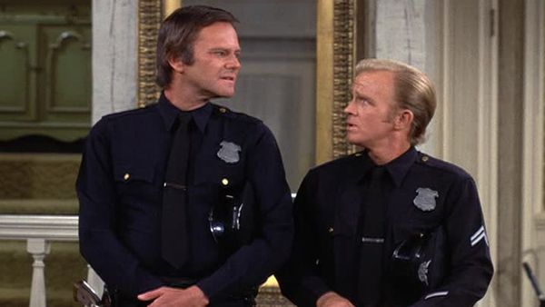 Here's Lucy - Lucy Plays Cops and Robbers